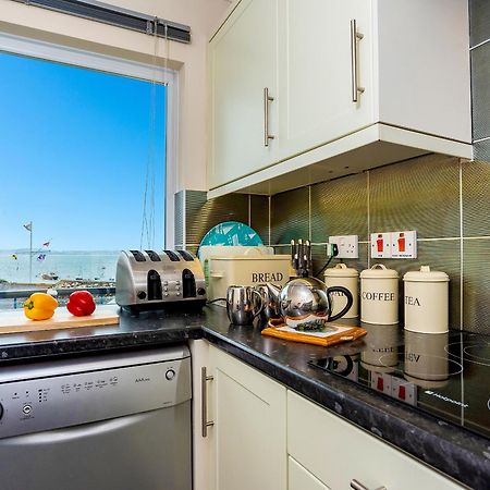 9 Dolphin Court Apartment Brixham Exterior photo